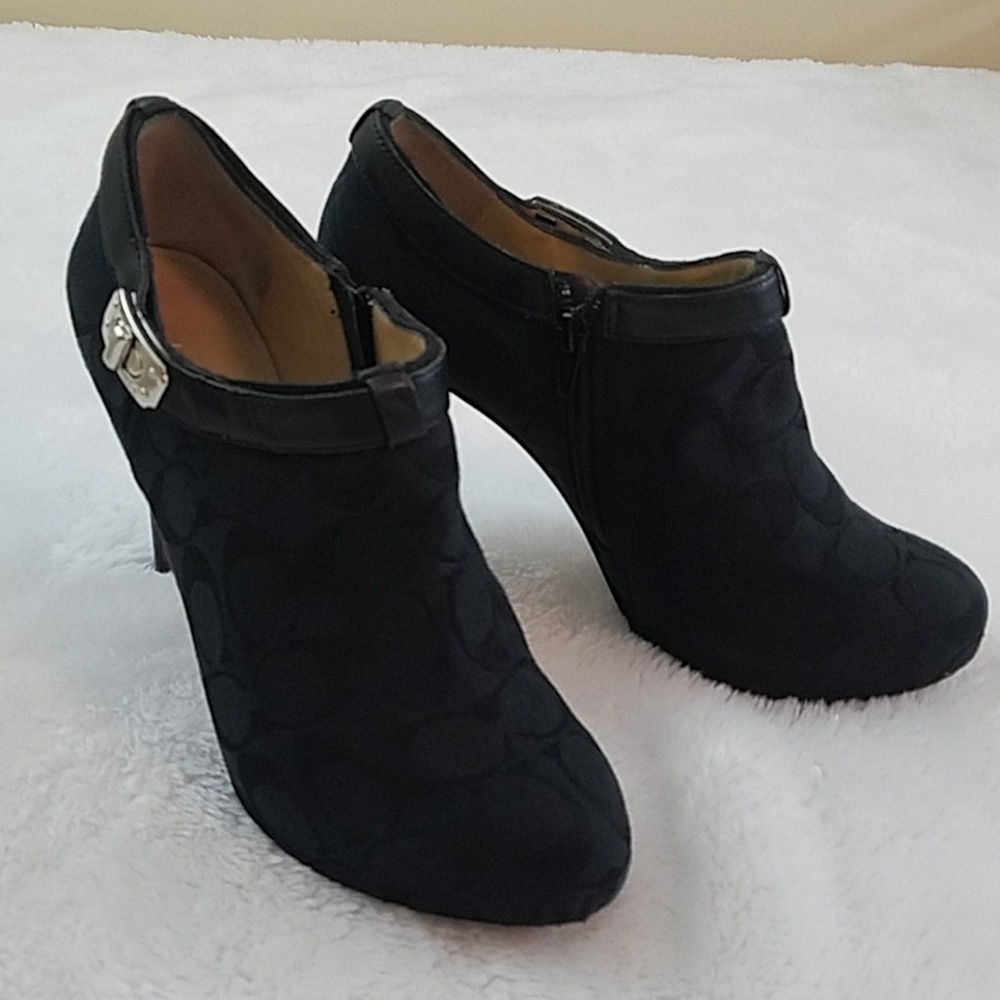 Coach Delilah Sz 8 Blk Signature Platform Booties